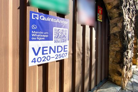 Casa à venda com 520m², 5 quartos e 3 vagasPLACA ISZK-1