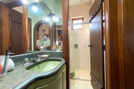 Casa à venda com 520m², 5 quartos e 3 vagasBanheiro 3