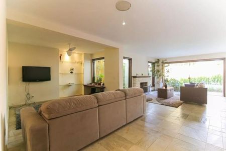 Casa à venda com 314m², 3 quartos e 3 vagasFoto 02