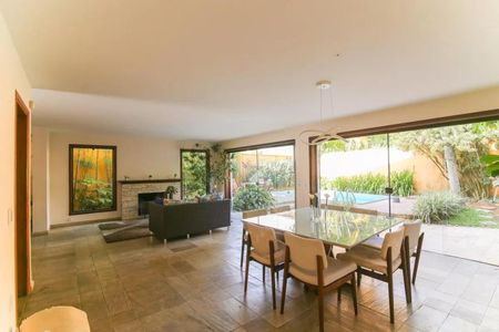 Casa à venda com 314m², 3 quartos e 3 vagasFoto 03