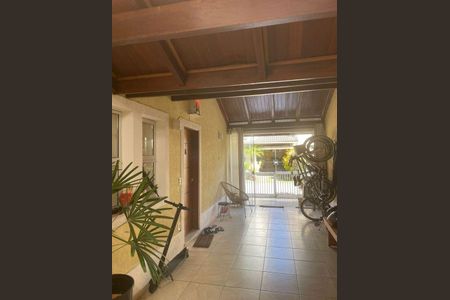 Casa à venda com 180m², 4 quartos e 2 vagas