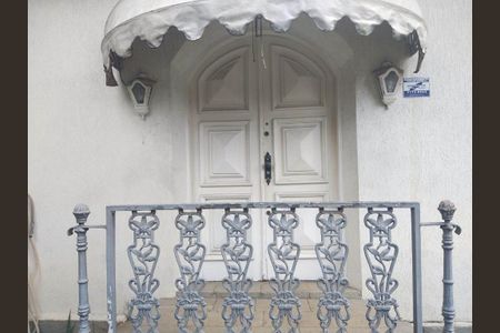 Casa para alugar com 216m², 2 quartos e 2 vagas