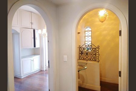 Casa para alugar com 216m², 2 quartos e 2 vagas