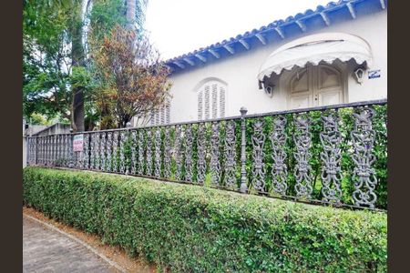 Casa para alugar com 216m², 2 quartos e 2 vagas