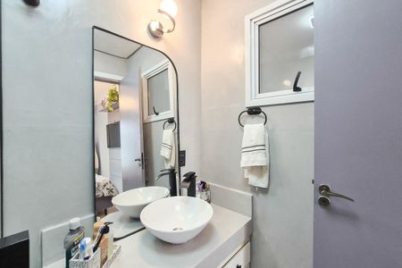 Apartamento para alugar com 303m², 3 quartos e 3 vagas Apartamento para alugar com 303m², 3 quartos e 3 vagasBanheiro da Suíte 1