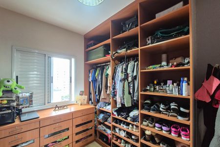 Apartamento para alugar com 303m², 3 quartos e 3 vagas Apartamento para alugar com 303m², 3 quartos e 3 vagasSuíte 1 - closet