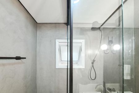 Apartamento para alugar com 303m², 3 quartos e 3 vagas Apartamento para alugar com 303m², 3 quartos e 3 vagasBanheiro Social