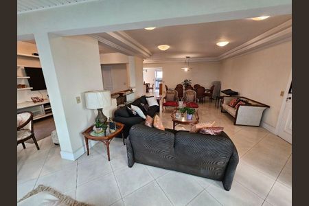 Apartamento à venda com 191m², 4 quartos e 3 vagas