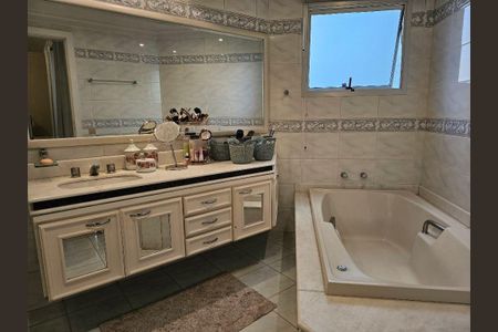 Apartamento à venda com 191m², 4 quartos e 3 vagas