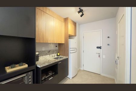 Cozinha de apartamento para alugar com 1 quarto, 38m² em Pinheiros, São Paulo