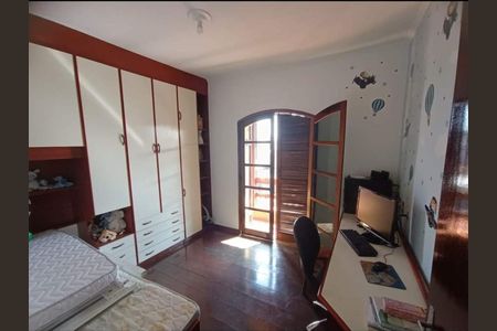 Casa à venda com 224m², 4 quartos e 4 vagas Casa à venda com 224m², 4 quartos e 4 vagasFoto 23