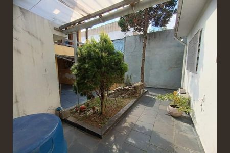 Casa à venda com 224m², 4 quartos e 4 vagas Casa à venda com 224m², 4 quartos e 4 vagasFoto 10
