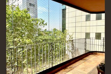 Apartamento à venda com 370m², 4 quartos e 3 vagas Apartamento à venda com 370m², 4 quartos e 3 vagasFoto 04