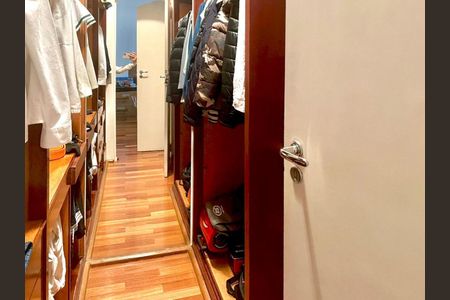 Apartamento à venda com 370m², 4 quartos e 3 vagas Apartamento à venda com 370m², 4 quartos e 3 vagasFoto 15