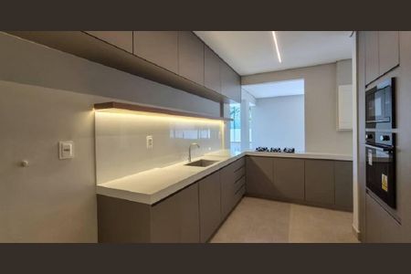 Apartamento à venda com 67m², 4 quartos e 2 vagas