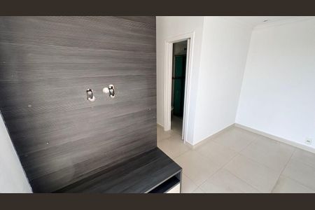 Apartamento à venda com 3 quartos, 56m² em Jardim Cocaia, Guarulhos