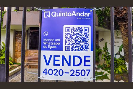 Apartamento à venda com 104m², 3 quartos e 2 vagas Apartamento à venda com 104m², 3 quartos e 2 vagasFachado do condomínio com placa