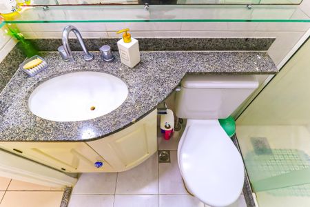 Apartamento à venda com 104m², 3 quartos e 2 vagas Apartamento à venda com 104m², 3 quartos e 2 vagasBanheiro Social