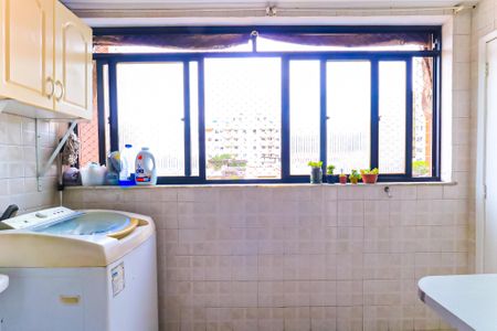 Apartamento à venda com 104m², 3 quartos e 2 vagas Apartamento à venda com 104m², 3 quartos e 2 vagasÁrea de Serviço