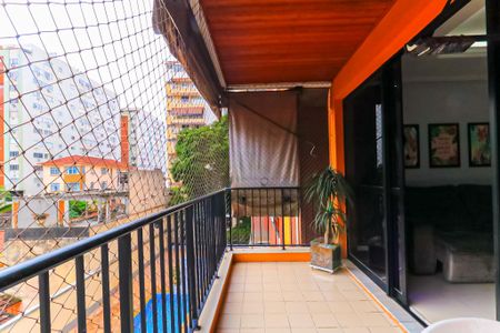 Apartamento à venda com 104m², 3 quartos e 2 vagas Apartamento à venda com 104m², 3 quartos e 2 vagasVaranda da Sala