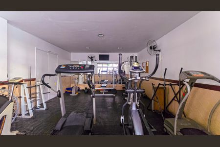 Apartamento à venda com 104m², 3 quartos e 2 vagas Apartamento à venda com 104m², 3 quartos e 2 vagasÁrea comum - Academia
