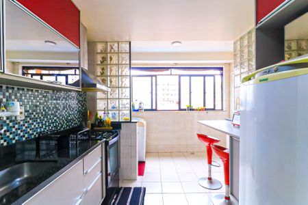 Apartamento à venda com 104m², 3 quartos e 2 vagas Apartamento à venda com 104m², 3 quartos e 2 vagasCozinha