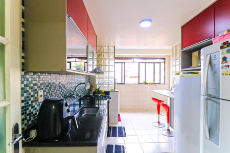 Apartamento à venda com 104m², 3 quartos e 2 vagas Apartamento à venda com 104m², 3 quartos e 2 vagasCozinha
