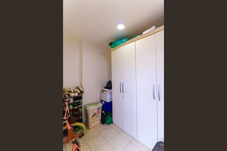 Apartamento à venda com 104m², 3 quartos e 2 vagas Apartamento à venda com 104m², 3 quartos e 2 vagasQuarto de Serviço