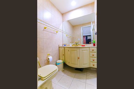 Apartamento à venda com 104m², 3 quartos e 2 vagas Apartamento à venda com 104m², 3 quartos e 2 vagasBanheiro da Suíte