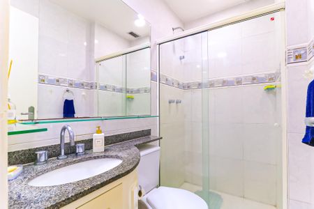 Apartamento à venda com 104m², 3 quartos e 2 vagas Apartamento à venda com 104m², 3 quartos e 2 vagasBanheiro Social