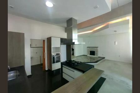Casa à venda com 3 quartos, 235m² em Swiss Park, Campinas