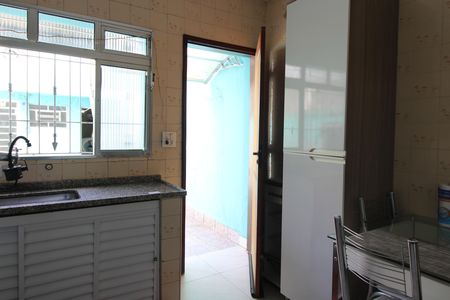 Casa para alugar com 180m², 5 quartos e 2 vagasCozinha