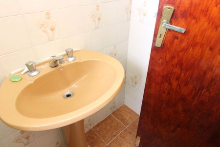 Casa para alugar com 180m², 5 quartos e 2 vagasBanheiro 1