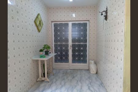 Casa à venda com 3 quartos, 300m² em Brás de Pina, Rio de Janeiro
