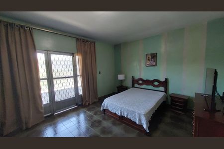 Casa à venda com 3 quartos, 300m² em Brás de Pina, Rio de Janeiro