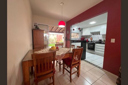 Casa à venda com 3 quartos, 84m² em Vargem Grande, Rio de Janeiro