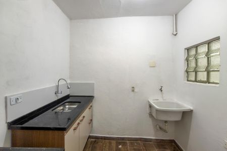 Casa de condomínio para alugar com 50m², 1 quarto e sem vagaCozinha/área de serviço 