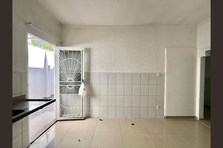 Casa para alugar com 160m², 3 quartos e sem vaga Casa para alugar com 160m², 3 quartos e sem vagaCozinha