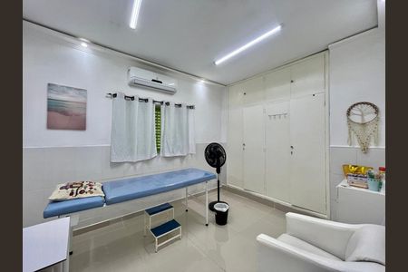Casa para alugar com 160m², 3 quartos e sem vaga Casa para alugar com 160m², 3 quartos e sem vagaQuarto 1