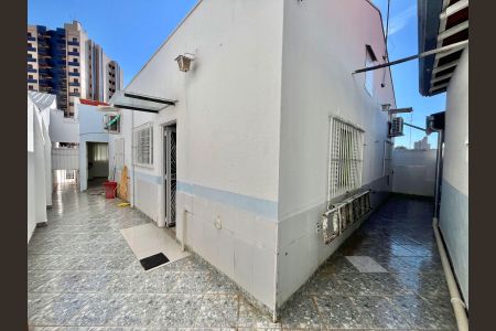 Casa para alugar com 160m², 3 quartos e sem vaga Casa para alugar com 160m², 3 quartos e sem vagaQuintal