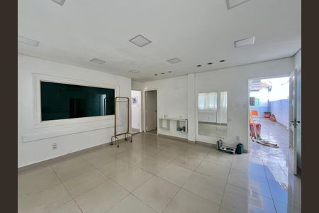 Casa para alugar com 160m², 3 quartos e sem vaga Casa para alugar com 160m², 3 quartos e sem vagaSala 2