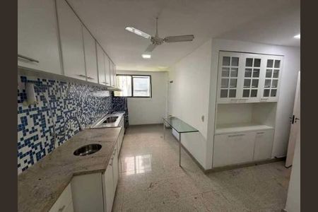 Apartamento à venda com 260m², 4 quartos e 3 vagas