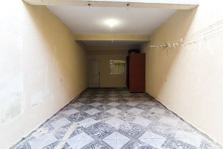 Casa para alugar com 191m², 4 quartos e 1 vagaQuintal