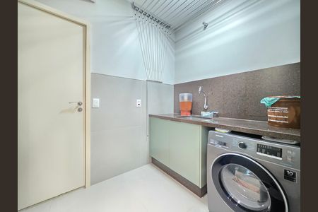 Apartamento à venda com 115m², 3 quartos e 1 vagaÁrea de Serviço 