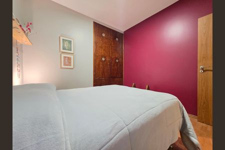Apartamento à venda com 115m², 3 quartos e 1 vagaQuarto 2