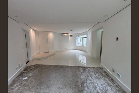 Apartamento à venda com 126m², 3 quartos e 2 vagasFoto 03