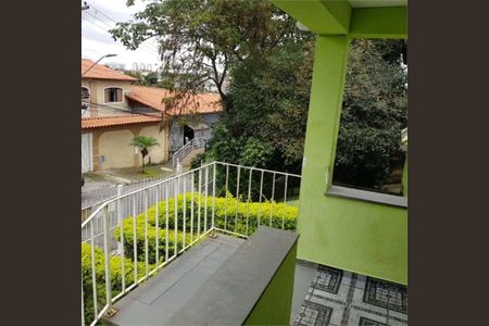 Casa à venda com 2 quartos, 296m² em Vila Zat, São Paulo