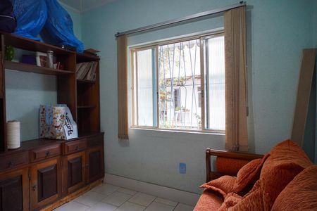 Casa à venda com 300m², 3 quartos e 2 vagas Casa à venda com 300m², 3 quartos e 2 vagasQuarto 4