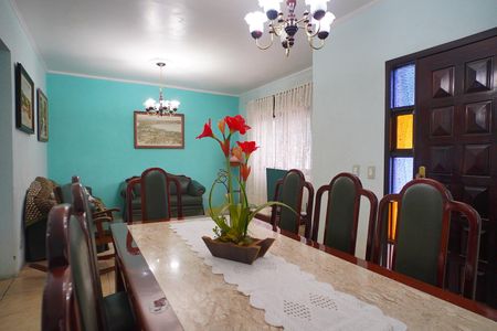 Sala de casa à venda com 3 quartos, 300m² em Sarandi, Porto Alegre