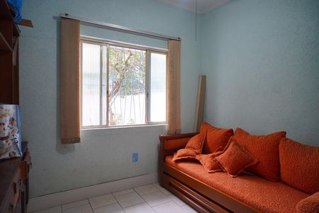 Casa à venda com 300m², 3 quartos e 2 vagas Casa à venda com 300m², 3 quartos e 2 vagasQuarto 4